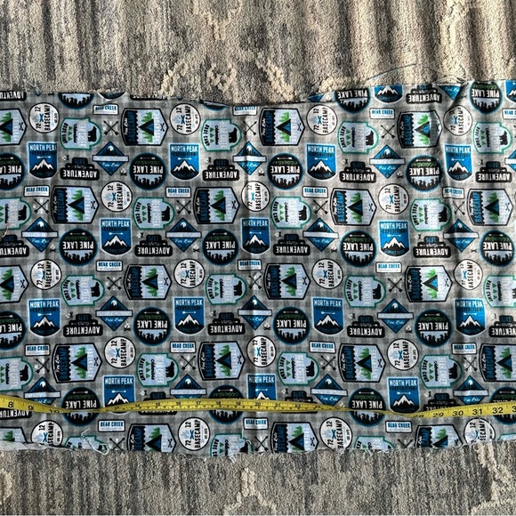 HUGE 10PC FABRIC SEWING CRAFT MATERIAL COTTON AND FLANNEL LOT - Picture 3 of 10